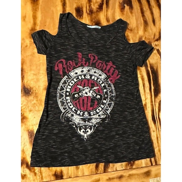 Maurices T-Shirt Rock & Roll Rock Party Graphic Women's Small Cutout Shoulders - Picture 4 of 10